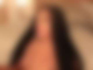 dionneventuri's Live Sex Cam Show
