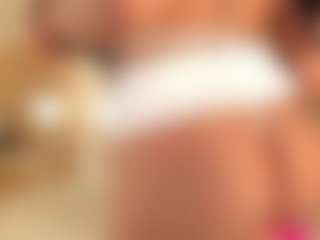 Live cam show with dionneventuri - White on Mixed Magazine Live