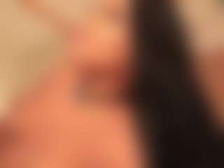 dionneventuri's Live Sex Cam Show