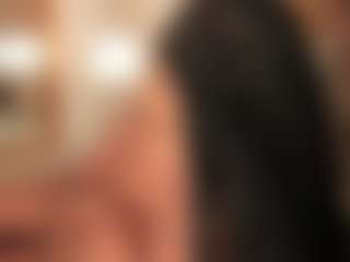 Live cam show with dionneventuri - Tease Brown Hair on StripNow
