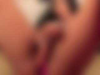 dionneventuri's Live Sex Cam Show
