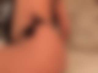 dionneventuri's Live Sex Cam Show