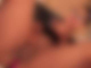 dionneventuri's Live Sex Cam Show