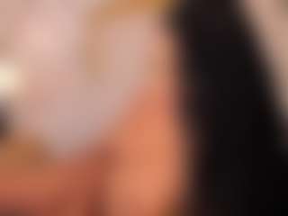 dionneventuri's Live Sex Cam Show