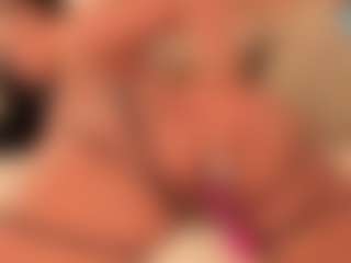 dionneventuri's Live Sex Cam Show