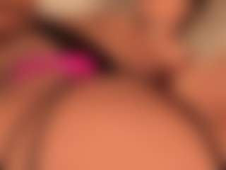 dionneventuri's Live Sex Cam Show