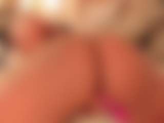 dionneventuri's Live Sex Cam Show