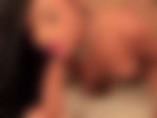 dionneventuri's Live Sex Cam Show