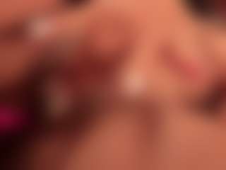 Live cam show with dionneventuri - Young Adult on Camsoda