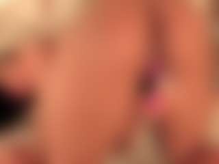 dionneventuri's Live Sex Cam Show