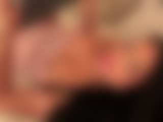 dionneventuri's Live Sex Cam Show