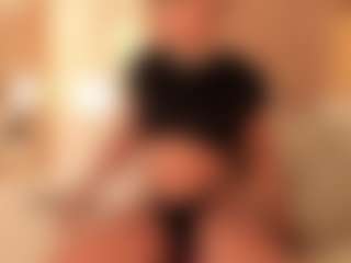 dionneventuri's Live Sex Cam Show