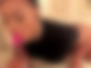 dionneventuri's Live Sex Cam Show