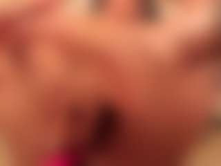 dionneventuri's Live Sex Cam Show