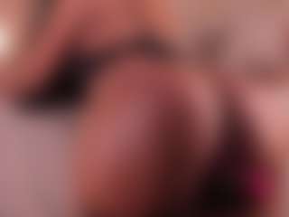 dionneventuri's Live Sex Cam Show