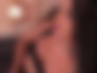 dionneventuri's Live Sex Cam Show