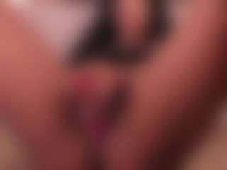 dionneventuri's Live Sex Cam Show
