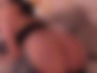 dionneventuri's Live Sex Cam Show