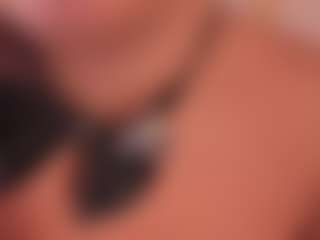 dionneventuri's Live Sex Cam Show
