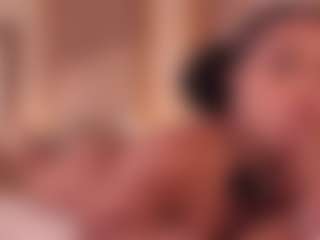 dionneventuri's Live Sex Cam Show