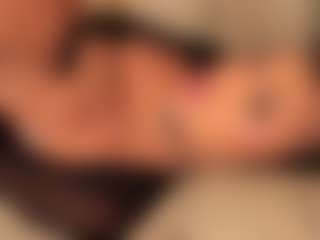 dionneventuri's Live Sex Cam Show