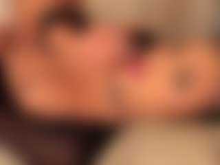 dionneventuri's Live Sex Cam Show