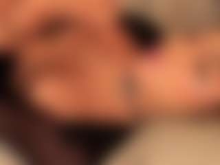 dionneventuri's Live Sex Cam Show