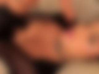 dionneventuri's Live Sex Cam Show