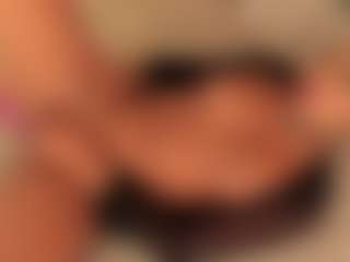 dionneventuri's Live Sex Cam Show