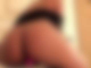 dionneventuri's Live Sex Cam Show