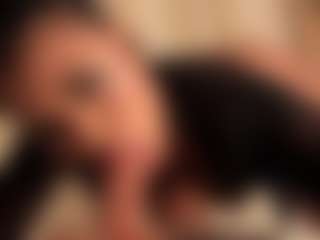 Live cam show with dionneventuri - Young Adult on Livezox
