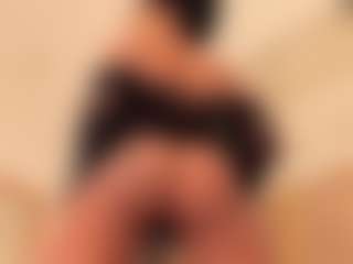 dionneventuri's Live Sex Cam Show