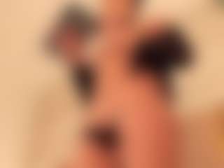 dionneventuri's Live Sex Cam Show