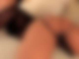 dionneventuri's Live Sex Cam Show