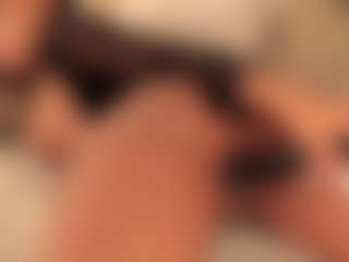 dionneventuri's Live Sex Cam Show
