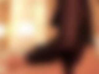 dionneventuri's Live Sex Cam Show