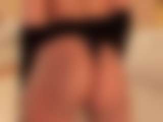 dionneventuri's Live Sex Cam Show