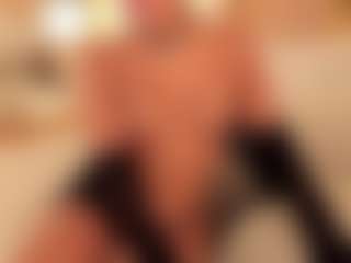 dionneventuri's Live Sex Cam Show