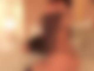 Live cam show with dionneventuri - Young Adult on Hubzter Live