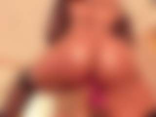 dionneventuri's Live Sex Cam Show