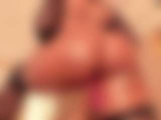 dionneventuri's Live Sex Cam Show