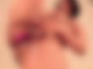dionneventuri's Live Sex Cam Show
