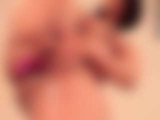 dionneventuri's Live Sex Cam Show