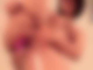 dionneventuri's Live Sex Cam Show