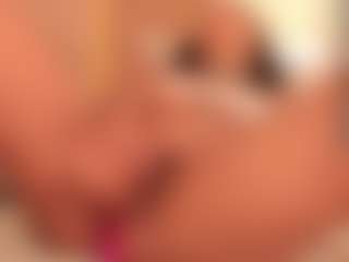 dionneventuri's Live Sex Cam Show