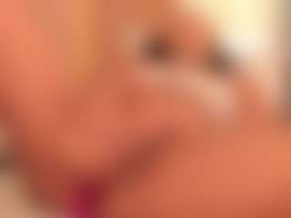 dionneventuri's Live Sex Cam Show