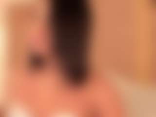 dionneventuri's Live Sex Cam Show