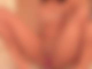 dionneventuri's Live Sex Cam Show