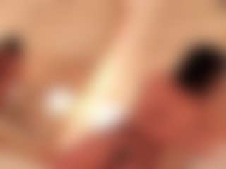 dionneventuri's Live Sex Cam Show