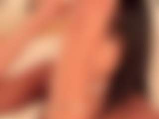 dionneventuri's Live Sex Cam Show
